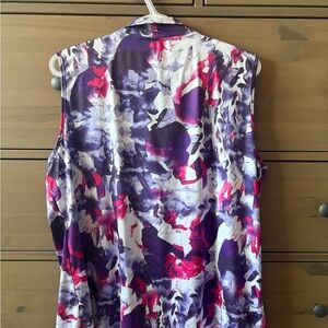 Abstract Purple and Pink Sleeveless Golf Top